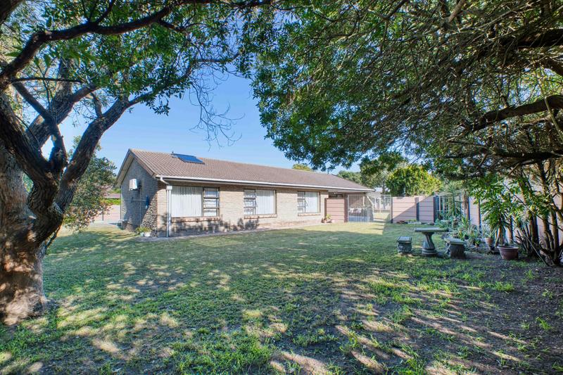 3 Bedroom Property for Sale in Walmer Downs Eastern Cape